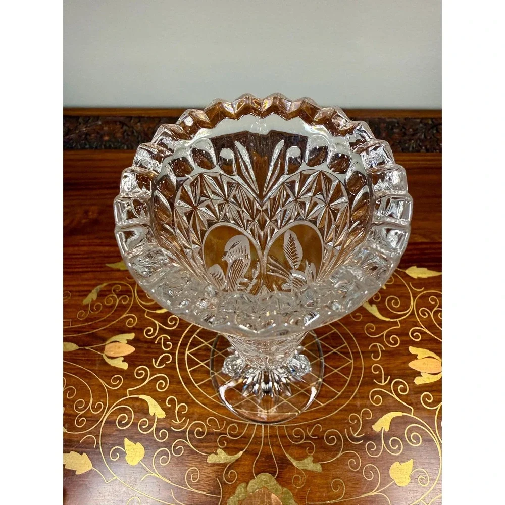 Vintage Hofbauer Byrdes Lead Crystal Bud Vase • Etched Bird Pedestal Vase